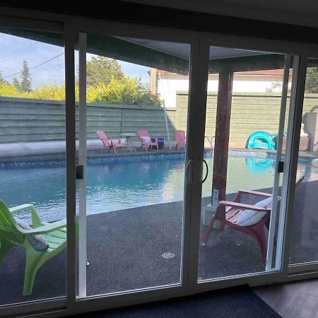 Tranquil Oasis 2 Bedroom Suite With Pool View Виктория Екстериор снимка