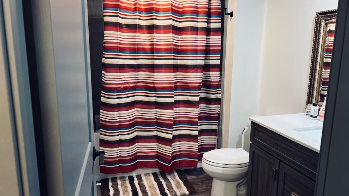 Tranquil Oasis 2 Bedroom Suite With Pool View Виктория Екстериор снимка